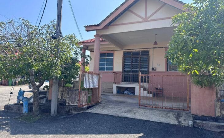 Corner lot teres setingkat di Sungai Karang Damai Kuantan