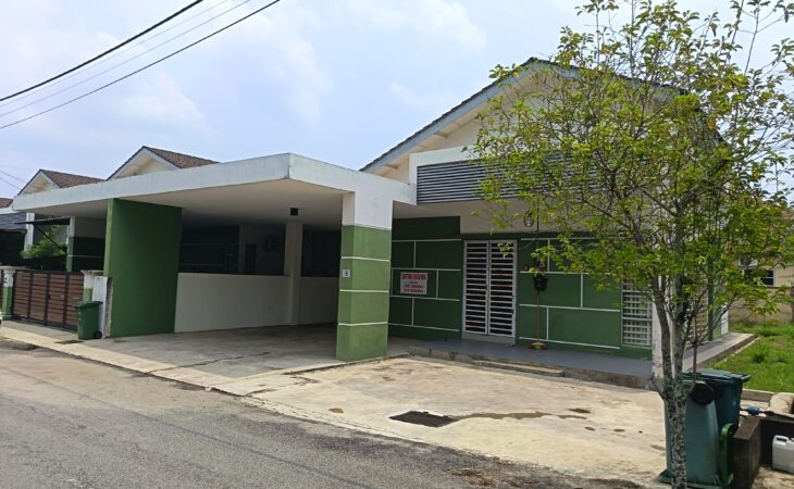 Ruang hadapan Semi-D Qasadia 2 Kempadang
